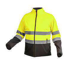 Šviesą atspindinti striukė