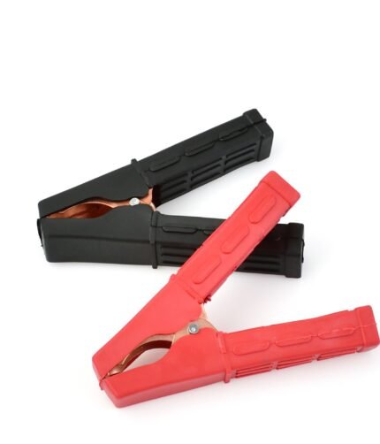 Užvedimo laidų gnybtai 100A