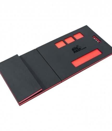 Sulankstomas mechaniko kilimėlis su išpjovomis daiktams