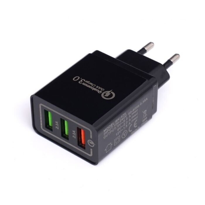 Įkroviklis 220V greito krovimo 2xUSB/2.1A +1USB/QC